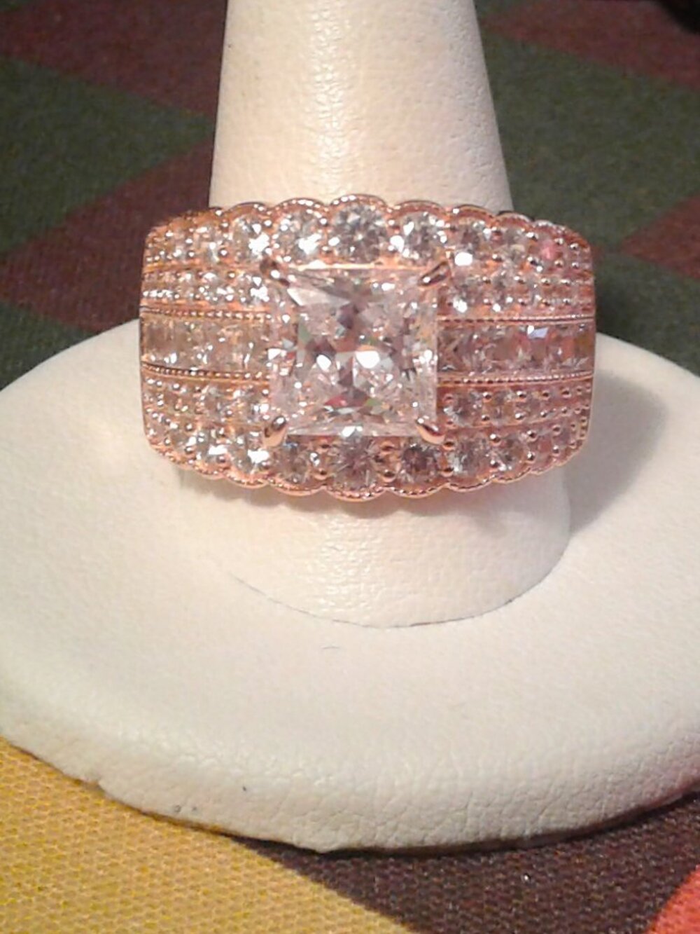 BJH297 Bella Luce CZ 18K Rose Gold Plated Center Design Ring 9.66ctw. Sz.11 NWOT